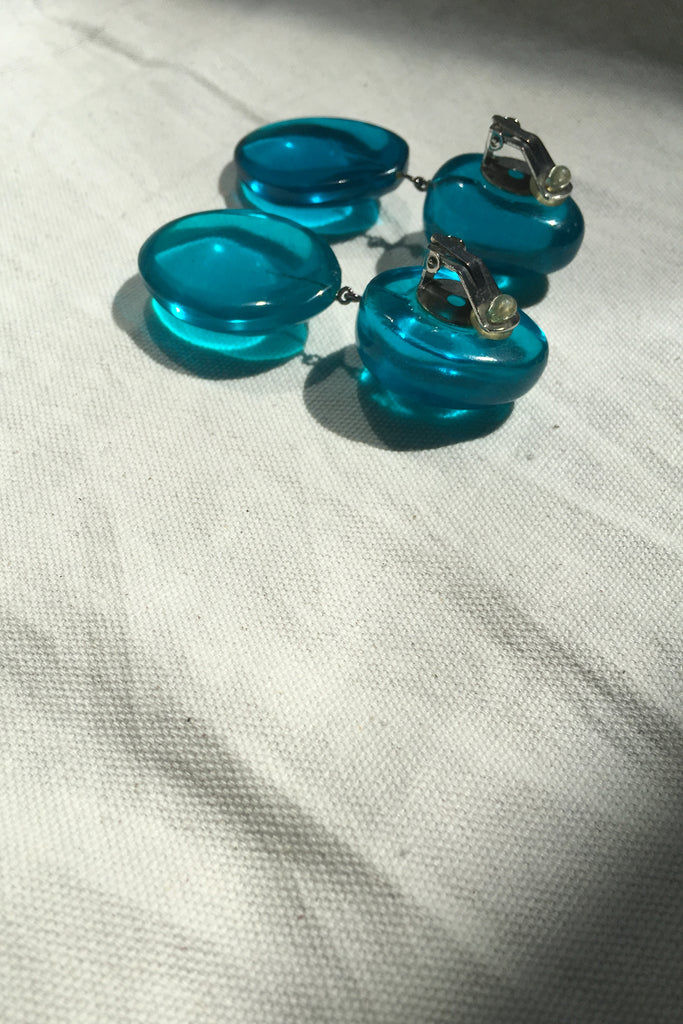 Vintage Clear Lucite Earrings